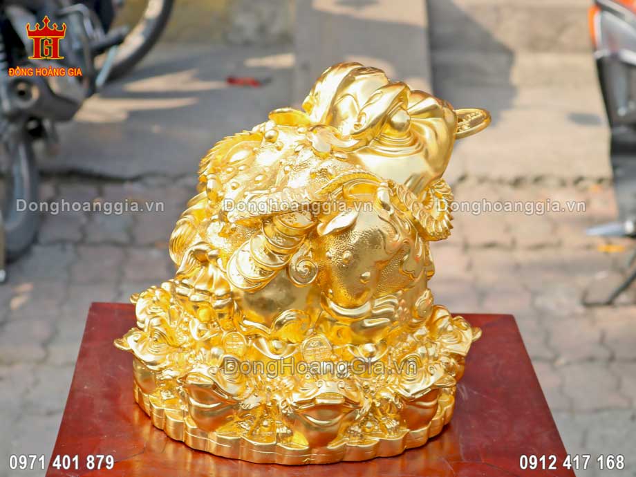 Hiện tại Hoàng Gia phân phối sản phẩm tượng cóc ngậm tiền mạ vàng 24K toàn quốc
